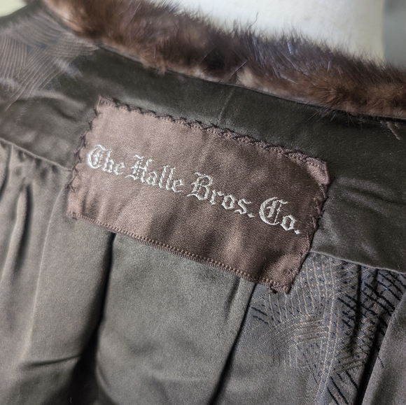 *SOLD* Vintage The Halle Bros. Co. Mink Fur Stole Wrap Boho Wedding - Picture 9 of 12